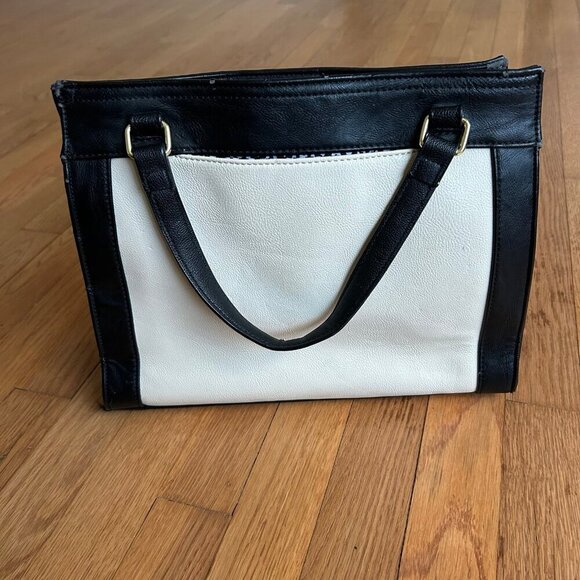 Steve Madden Black White Textured Quilted Shoulder Bag Purse - Picture 2 of 7